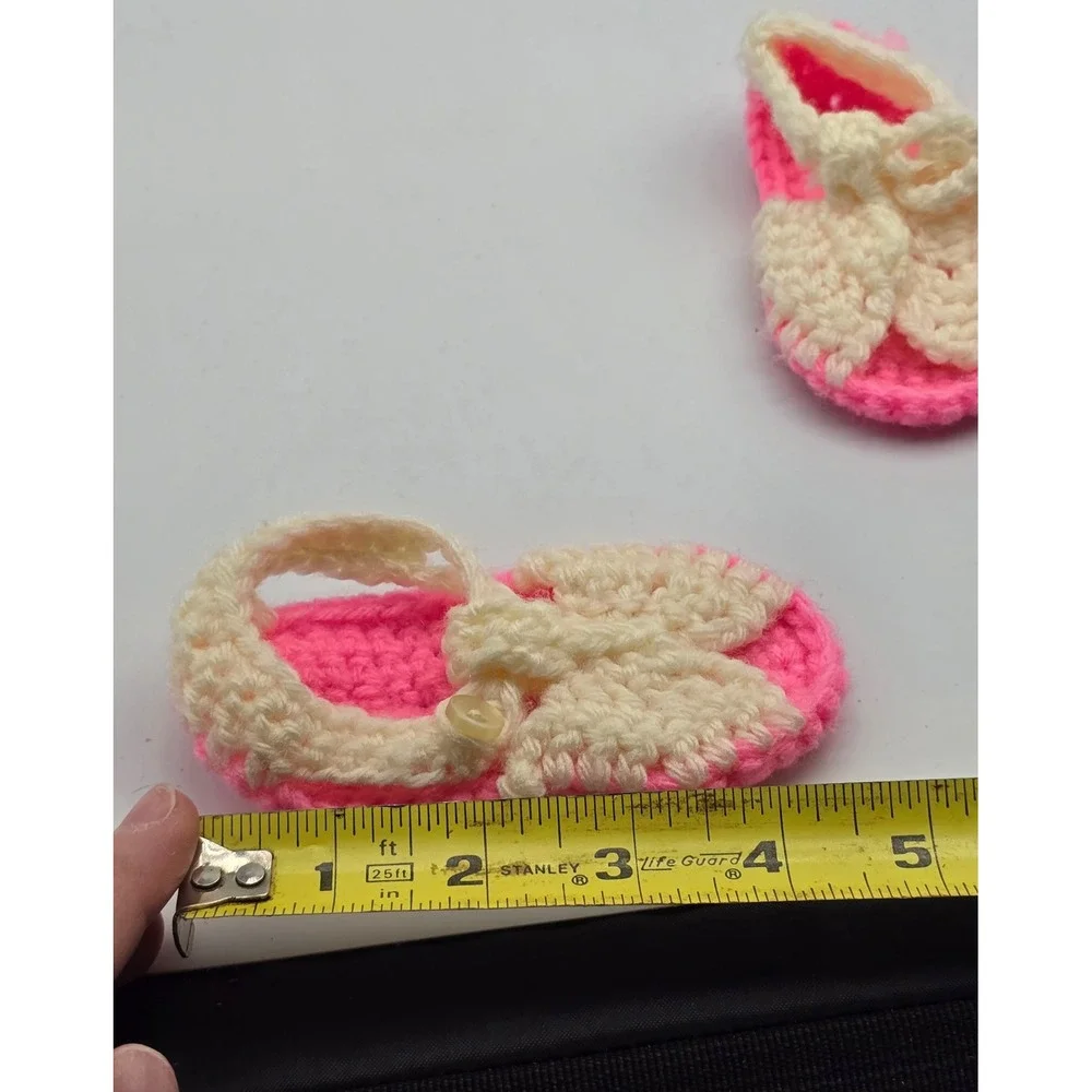 Vintage Handmade Crochet Baby Sandals Pink Cream Knit Booties Button Strap 4C